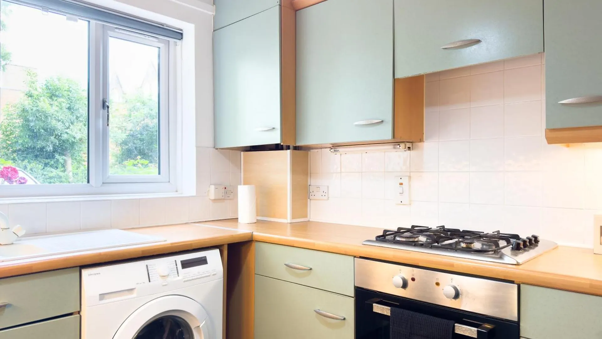 Last-Minute Reserve L Modern 2 Double Bed Apartment For 5 Guests L Hofin Stays Short Lets & Serviced Accommodation Лондон