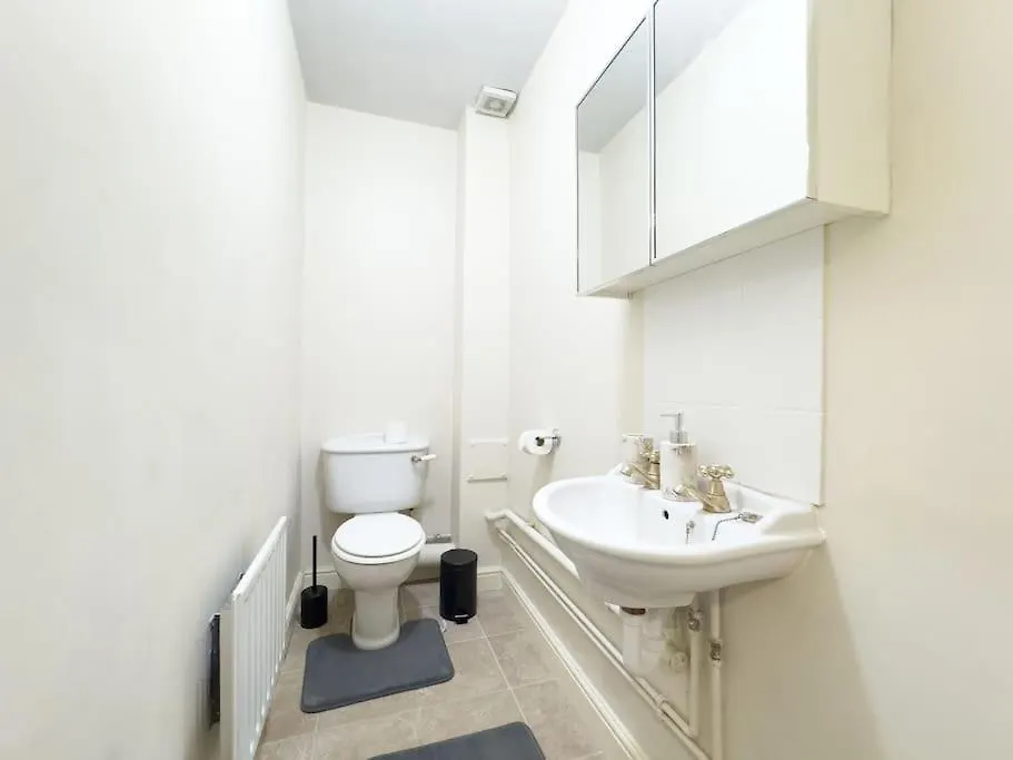 Last-Minute Reserve L Modern 2 Double Bed Apartment For 5 Guests L Hofin Stays Short Lets & Serviced Accommodation Лондон