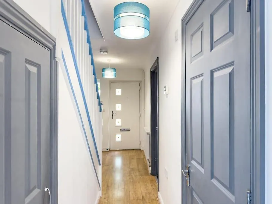 Last-Minute Reserve L Modern 2 Double Bed Apartment For 5 Guests L Hofin Stays Short Lets & Serviced Accommodation Лондон
