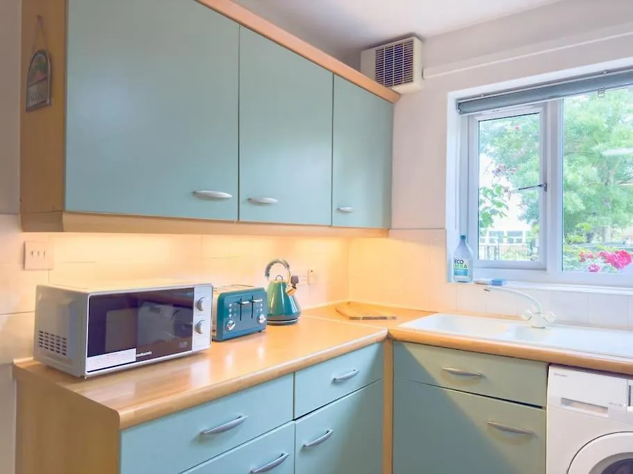 Last-Minute Reserve L Modern 2 Double Bed Apartment For 5 Guests L Hofin Stays Short Lets & Serviced Accommodation Лондон 0*,